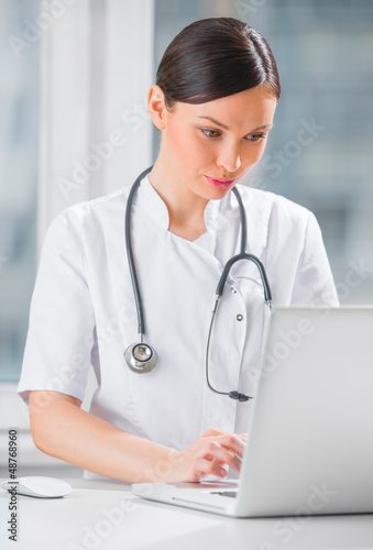 Benefits Of Dating A Female Doctor Benefits Of Dating A Female Doctor