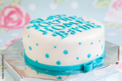 "Birthday party decorations" Стоковая фотография и роялти-фри изображение на Fotolia.ru - Pic 87987752