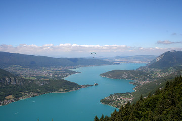 Fototapeta na wymiar widoki jeziora Annecy