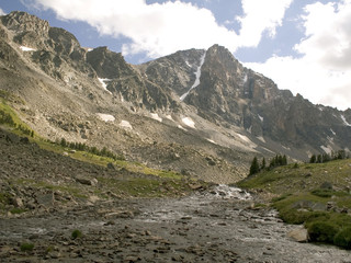 Fototapeta na wymiar whitetail peak - montana