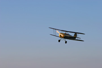 biplan dans le ciel, ballerine des airs