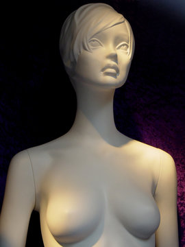mannequin nu à frange