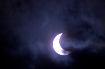 éclipse partielle 03/10/05 4 - 75194