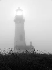 Papier Peint photo Lavable Côte foggy lighthouse