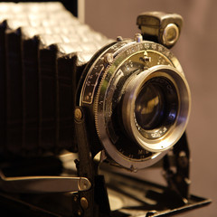 appareil photo - 1920 (sépia)