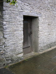 Fototapeta premium old doorway near buckfast abbey in devon