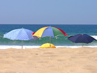 4 parasols