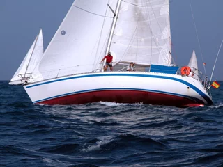 Abwaschbare Fototapete Segeln sailing in atlantic