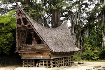 Keuken spatwand met foto batak's house in sumatra © TMAX