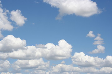 Naklejka na ściany i meble cloudy blue sky