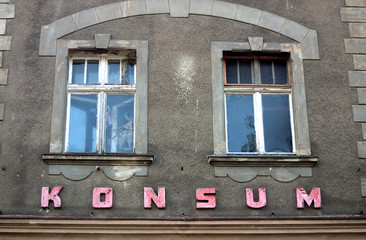 konsum 03
