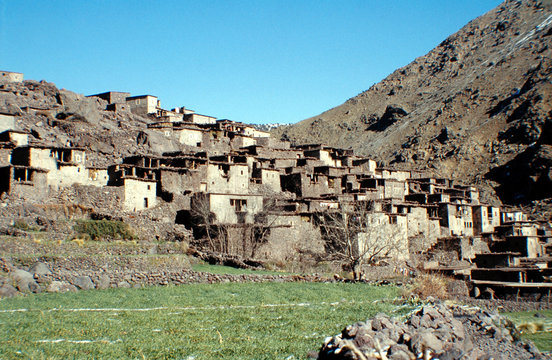 Village Berbere Du Haut Atlas