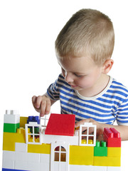 boy build house