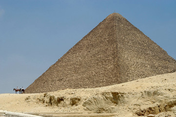 Fototapeta na wymiar egyptian pyramid