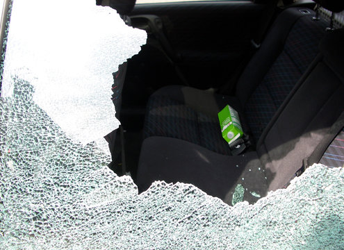 smashed windscreen  3