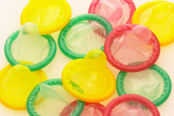 colored condoms - farbige kondome