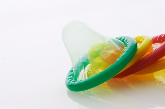 colored condoms - farbige kondome
