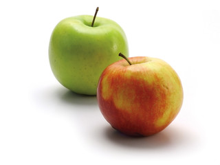 red and green apple