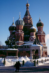 Fototapeta na wymiar vasily cathedral moscow winter