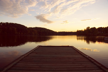 Fototapeta na wymiar sunset on the dock