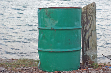 Obraz premium barrel at the beach