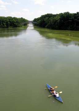 kayak on erie canal