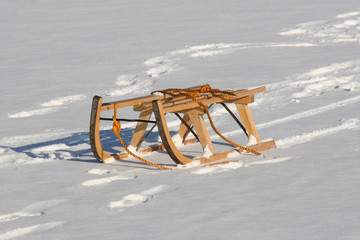 einsamer schlitten