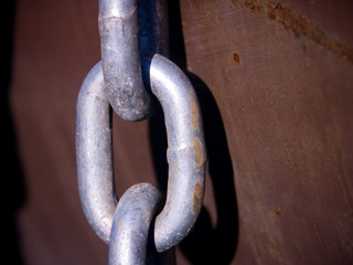 chain link - rusted metal
