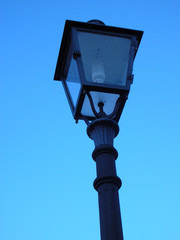 Fototapeta na wymiar stare oświetlenie uliczne