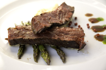 steak with asparagus