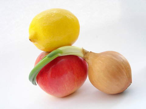 lemon, apple and onion