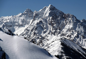 Fototapeta premium pyramid peak in winter