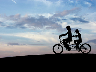 Fototapeta na wymiar bicycle (blue sky)