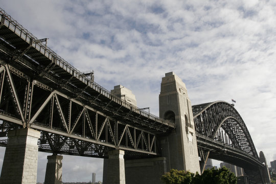 sydney harbour bridge