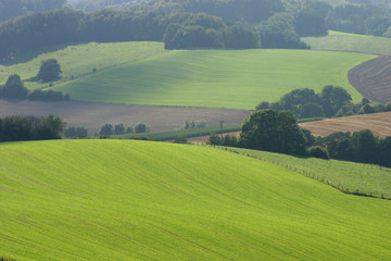 hügelige kulturlandschaft