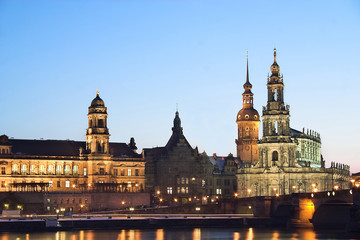 Fototapeta na wymiar Dresden skyline Elbflorenz