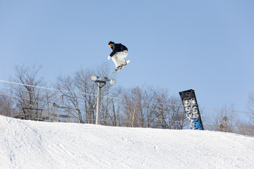 ski 015 snowboad jump