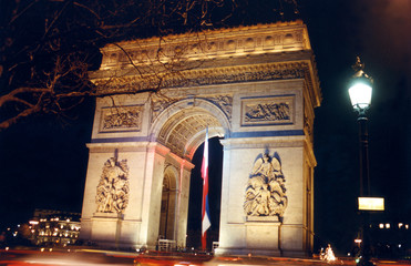 Fototapeta na wymiar Arc de Triomphe (0001)