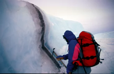 Rolgordijnen ijsbijl glacioloog - ijsader © Fabrice BEAUCHENE