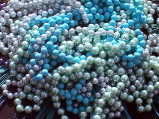 perles bleues