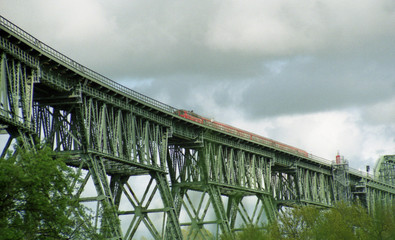 alte eisenbahnbrücke