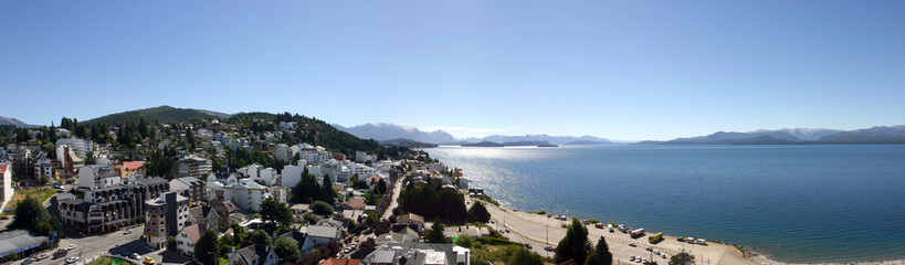 Fototapeta na wymiar panoramique vue de Bariloche