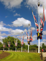 great britain flags near buckingham palace