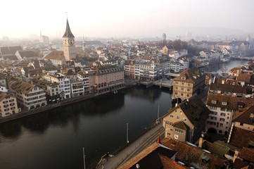 Fototapeta na wymiar Szwajcaria, Zurych: widok na miasto