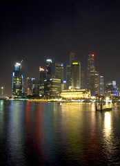 Fototapeta na wymiar Singapur w nocy