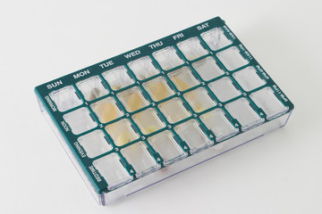 daily medicine dose organizer pillbox
