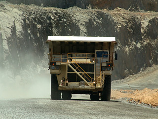 dumptruck © hapa7