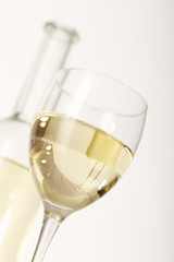 galss of white wine