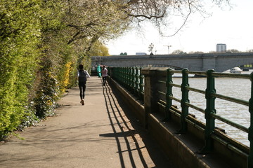 jogging along the thames footpath