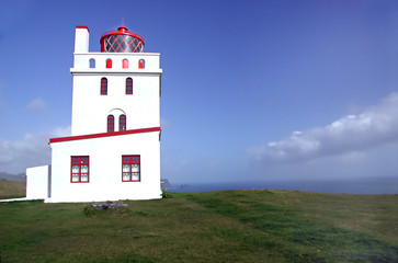 Fototapeta na wymiar leuchtturm von kap dyrholaey, island